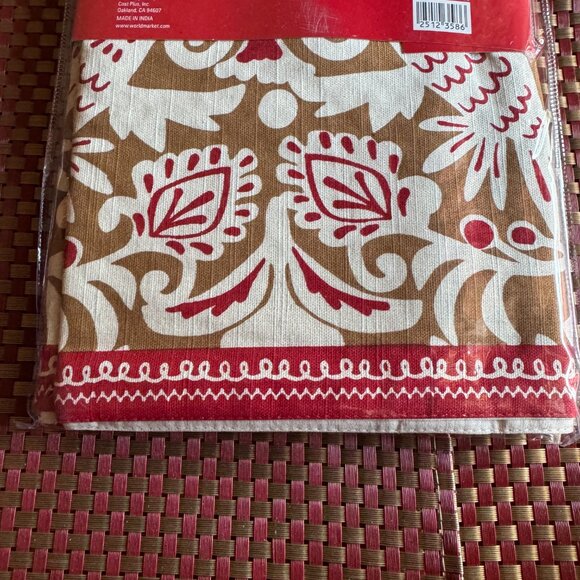 NWT World Market Christmas Waltz Scandinavian Table Runner & Ten Placemats - Picture 8 of 9